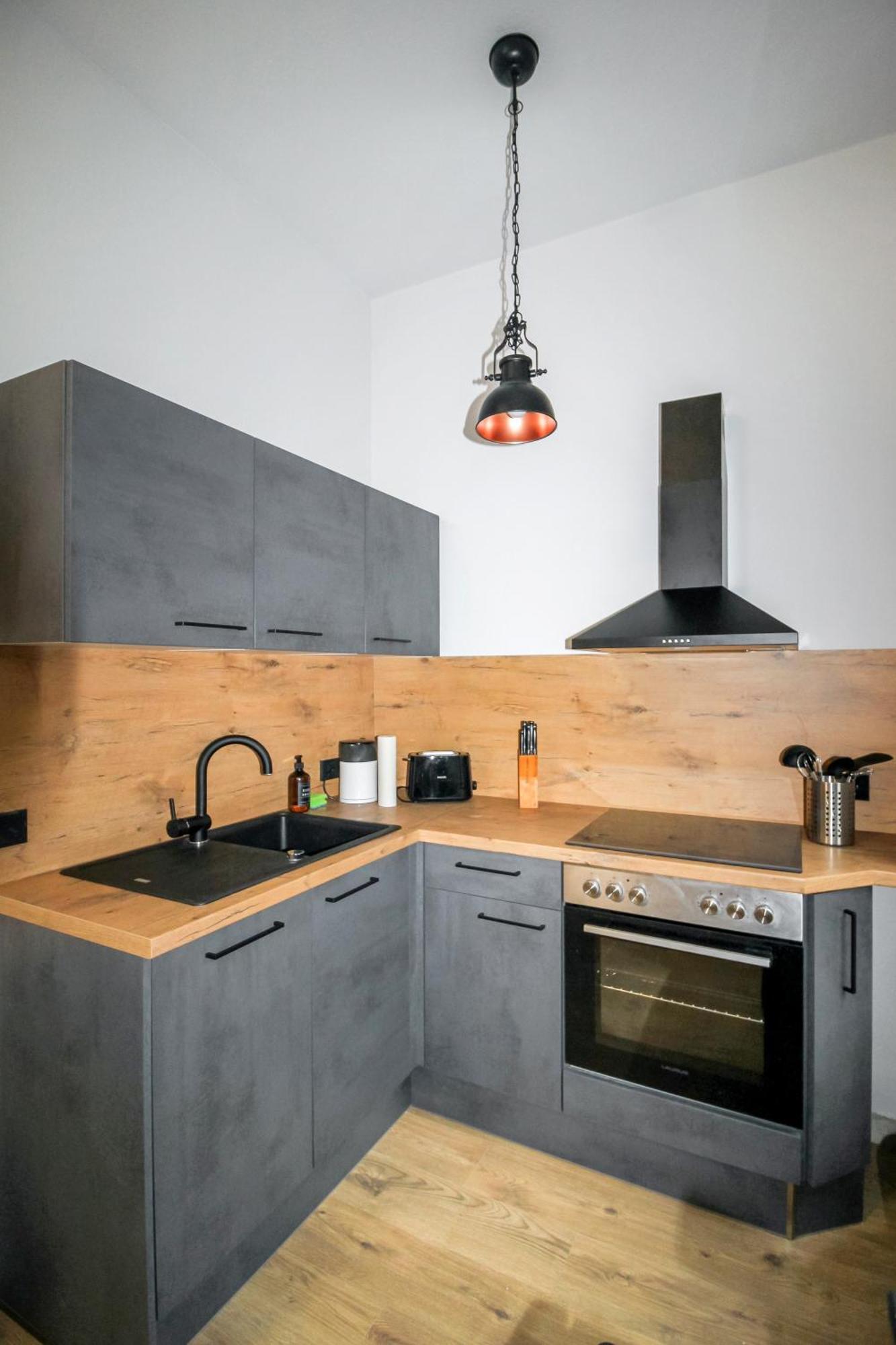 Ferienwohnung Lorenz Mit Kostenlosem Parkplatz Netflix Boxspringbett Kueche Magdeburg Exterior photo
